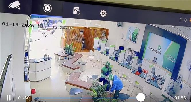 Truy bắt 2 đối tượng cướp ngân hàng ở Pleiku (Gia Lai)